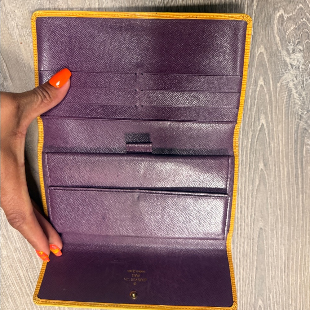 💛 Louis Vuitton Epi Leather Long Wallet – Yellow w/ Purple Interior